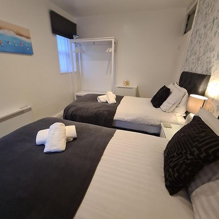 Meadowside Holiday Apartments ทอร์คิ ภายนอก รูปภาพ